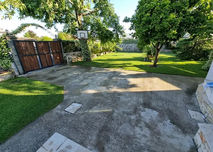 Villa Bubullime Albania Lushnjë